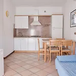 Cozy Flat In A Bright Residence-beahost