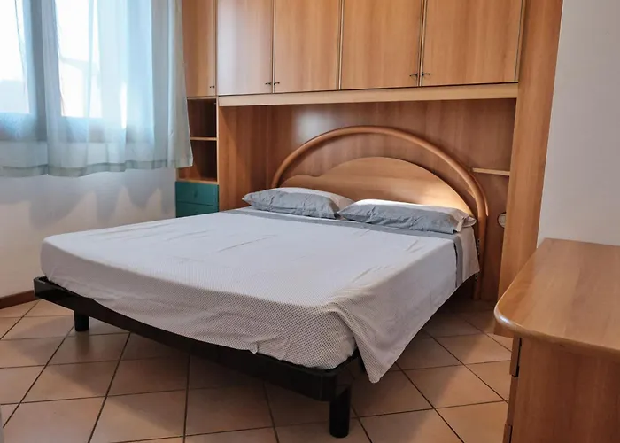 Cozy Flat In A Bright Residence-beahost Daire Rosolina Mare