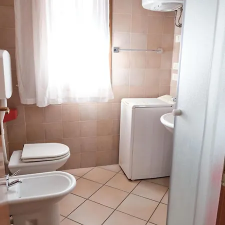 Cozy Flat In A Bright Residence-beahost *