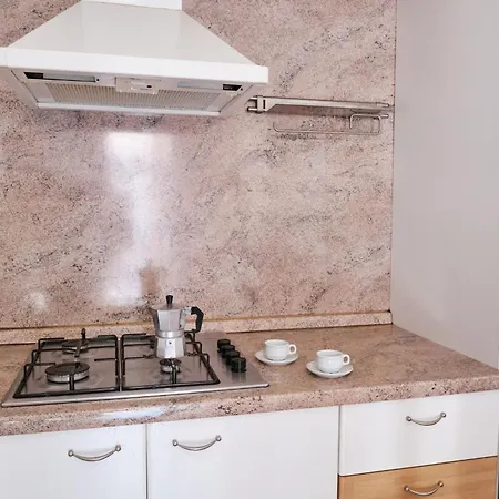 公寓 Cozy Flat In A Bright Residence-beahost *